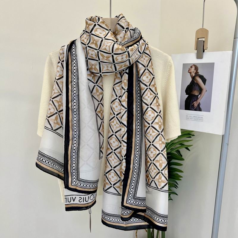 LV silk scarf 90-180cm E13 (2)